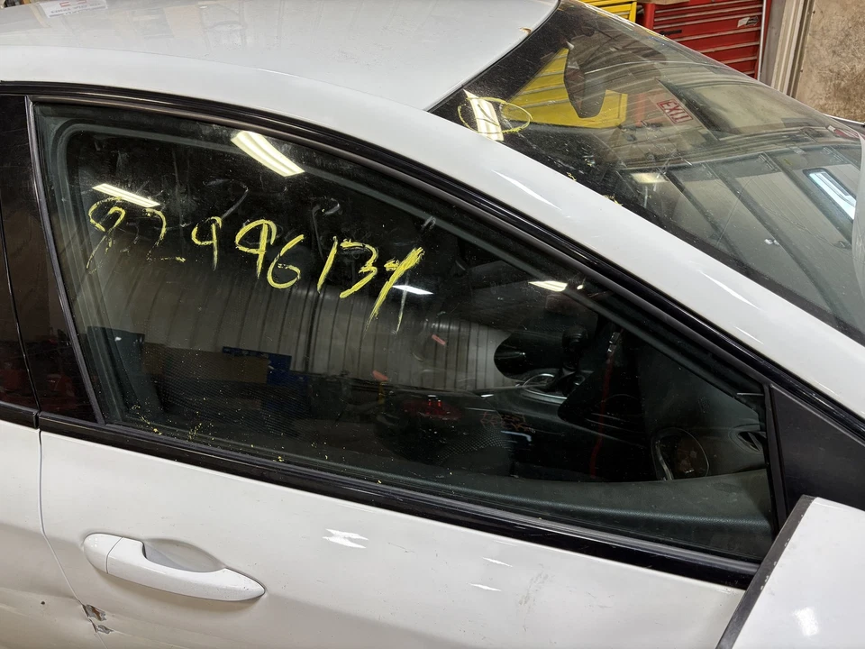 Front Door Glass/window DODGE DART Right 13 14 15 16 - Image 1 of 1