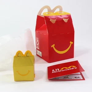 Mini juguete Happy Meal para niños Lil McDonald's 2025 miniatura #21 dorado nuevo con caja - Imagen 1 de 7