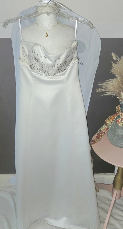 Vestido de novia Jessica McClintock talla 8 - Vestido de novia blanco satinado con cuentas EE. UU. Y2K Foto 1 de 4