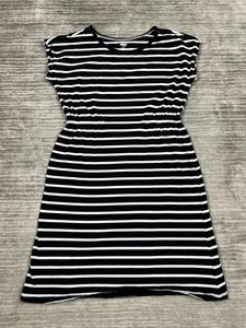 Old Navy Dress Girls XXL 18 Black and White Striped Short Sleeve Elastic Waist - Picture 1 of 11