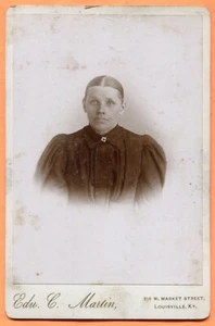 Louisville, KY, Portrait einer jungen Frau, von Martin, um 1890 - Bild 1 von 3
