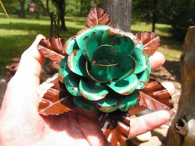 Flor grande de metal azul/verde rosa con hojas, detalles, artesanía, GB2 Foto 1 de 4