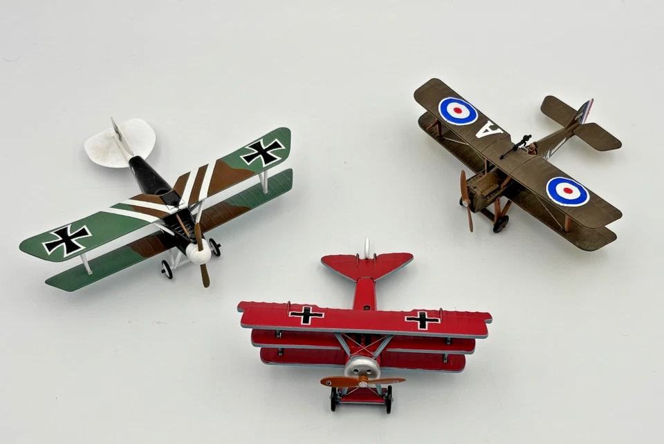 SELLO POSTAL MODELO POWER FOKKER DR.1 BARRON ROJO 1:63 Alemán Primera Guerra Mundial + 2 más Foto 1 de 4