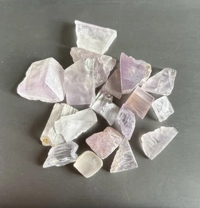 Nice Lot 269 cts Light Purple Colour Kunzite Rough - Picture 1 of 5