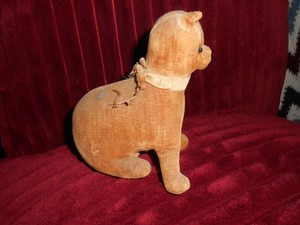EARLY STEIFF VELVET SITTING CAT - 5" TALL - VERY NICE