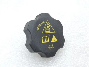 Tapa de cierre original Jeep Renegade radiador radiador 53330779 - Imagen 1 de 6