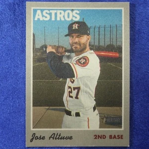2019 Topps Heritage #27: Jose Altuve [Clothe] (INS-50) - Picture 1 of 1