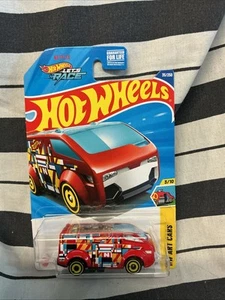 Hot Wheels 2025 Let's Race Red The Vanster 35/250 HW Art Cars Estuche 3/10 J - Imagen 1 de 3