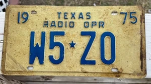 Vintage 1975 Texas Radio Operator License Plate W5 Z0 Blue Letter W/wear Stain - Picture 1 of 2