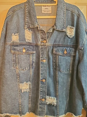 White Birch Women's 2XL Trucker Jacket Thrashed Distressed Denim Jean Jacket - Image 1 of 4