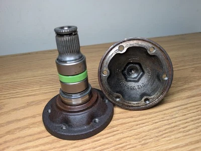 Bridas de eje de caja de cambios manual VW/Audi/Porsche 012355AG - Usado Foto 1 de 4