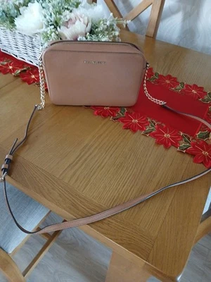 Michael Kors Jet  Set Cross Body Bag - Tan - Image 1 of 4