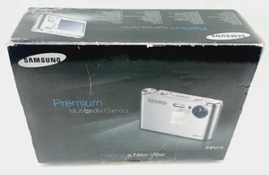 Samsung NV4 Ultracompact 8.2 MP Digital Camera Silver Tested & Works - Picture 1 of 18