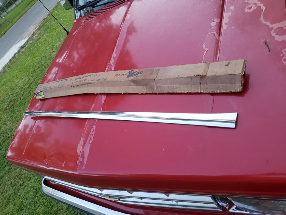 Oldsmobile 88 1956 sedán de vacaciones, S88 Deluxe LH panel 1/4 moldura GM # 4670621 Foto 1 de 4