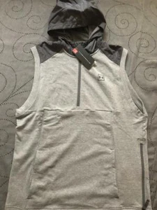 UNDER ARMOUR FITTED 1/2 ZIP PULLOVER SLEVEELES HOODIE SIZE L MEN $70.00 - Picture 1 of 4
