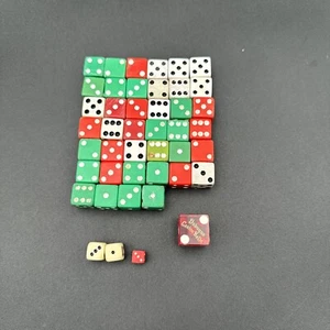 Mixed Lot of Vintage Game Dice Lot  (1 Casino Die) - Picture 1 of 4