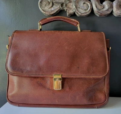 MALETÍN PARA PORTÁTIL DE CUERO GENUINO MARRÓN COLE HAAN con herrajes dorados Foto 1 de 4