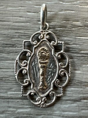 Medaille religieuse ancienne " Calice " - argent massif et Vermeil - Photo 1/2