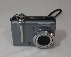 Kodak EasyShare (Z1275) 12MP Handheld Digital Camera *For Parts*  - Picture 1 of 12