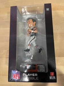 MITCH TRUBISKY CHICAGO BEARS LUCI STADIO BOBBLEHEAD BOBBLE HEAD UNC NUOVO - Foto 1 di 2