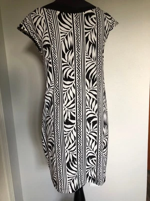 Tori Richard Honolulu Black/White Dress Cap Sleeve Stretch Beachy Resort SZ S - Image 1 of 4