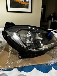 OEM 2012 2013 2014 Mercedes Benz W204 C-Class Right Passenger Halogen Headlight - Picture 1 of 5