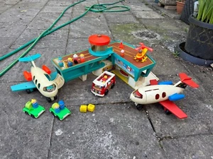 Fisher Price '70s Little People Airport, 2 Planes, Helicopter, Bus & Accessories - Picture 1 of 13