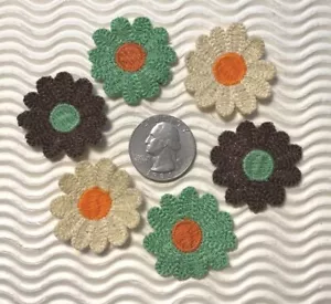 Applique fiori primavera uncinetto macchina 15 pezzi x 1,25" per fiocchi ST85 - Foto 1 di 5