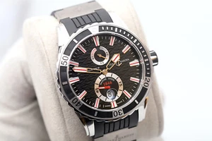 Ulysse Nardin Diver Chronometer Maxi Marine 44mm 263-10-3/92 2023 Herrenuhr - Bild 1 von 14