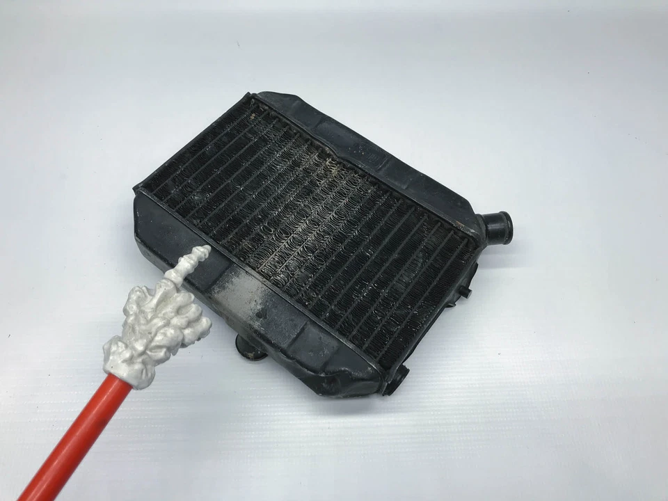 Honda Interceptor VF1000 F radiador radiador enfriador (2) Foto 1 de 4