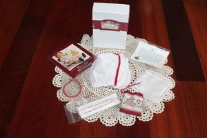 RET American Girl Doll Felicity Rose Garden Meet Accessories, Pleasant Company - Picture 1 of 8