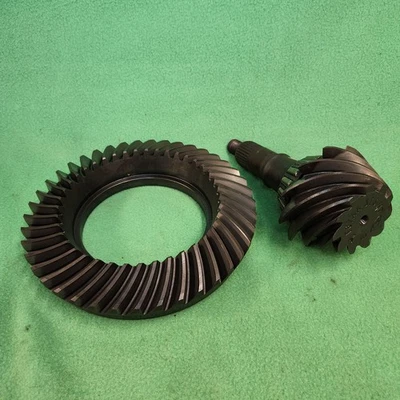 Комплект кольцевой шестерни для задней оси Ford Mustang Explorer 8,8 3,73 от оригинального производителя Ford - Изображение 1 из 4