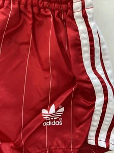 VINTAGE ADIDAS NYLON SPRINTER SHINY SPORT GLOSS PANTS SHORTS JHG847 - Picture 1 of 5