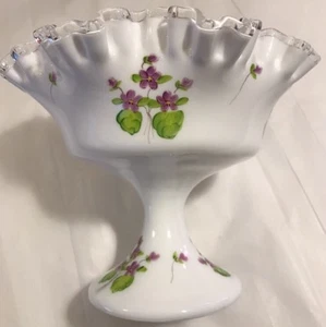 Beautiful Fenton Silver Crest Violets In Snow Compote/ Candy Dish - Picture 1 of 6