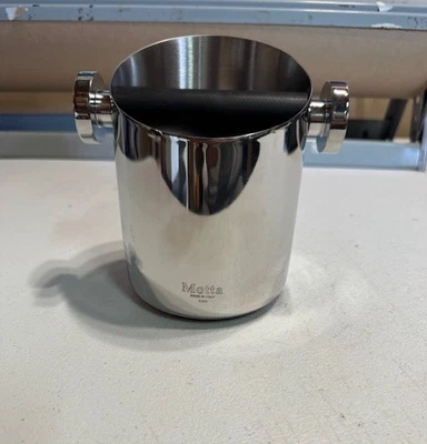 Caja de golpes de acero inoxidable Motta - 4-1/3 pulgadas Foto 1 de 4