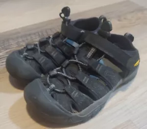 KEEN Panthera Newport H2 Jr Waterproof Sandals Kids 1 Black Washable Outdoor - Picture 1 of 13