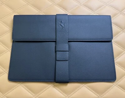 Estuche porta documentos Ferrari de Schedoni de cuero de becerro negro hecho en Italia Foto 1 de 4