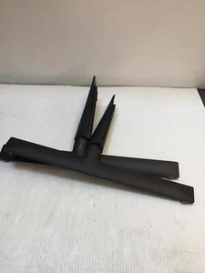 Patas base soporte TV Samsung genuino BN63-19341A para UN85AU8000FXZA - Imagen 1 de 4