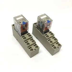 2 Stück Omron MY2IN-D2 Steckrelais DPDT 24VDC Spule, 250VAC 10A mit Sockelsockel - Bild 1 von 4