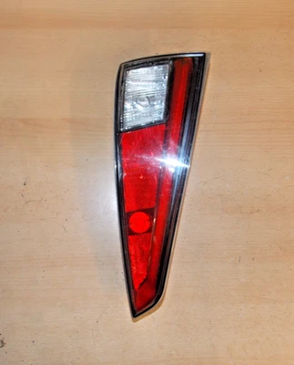 GENUINE 2016 - 18 TOYOTA PRIUS HYBRID NSR PASSENGER SIDE Bumper Light 1580-47020 - Image 1 of 4