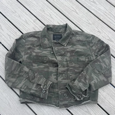 Jaqueta Sanctuary Anthropologie Feminina Tamanho Pequeno Verde Camuflagem Botão Utilitário Militar - Imagem 1 de 4