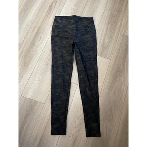 New Peach Camo Print Leggings Comfortable Stretch Casual Athleisure - Picture 1 of 5