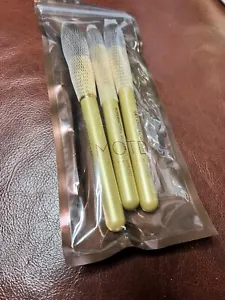 NUEVO MOTD Cosméticos Juego de 3 Cepillos (Cheeky, Esculpido y Bronceador) - Imagen 1 de 2
