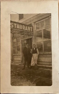 Postal antigua con foto real de hombre guardián de restaurante Inn c1910 RPPC - Imagen 1 de 7