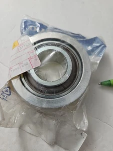 Genuine Volvo Penta Transom Shield Gimbal Bearing 3888555 NOS OEM VPB5 - Picture 1 of 2