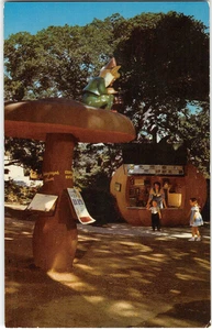 PETER, PETER PUMPKIN EATER Oakland CHILDRENS FAIRYLAND Mushroom 1950s Fantasy - Picture 1 of 2