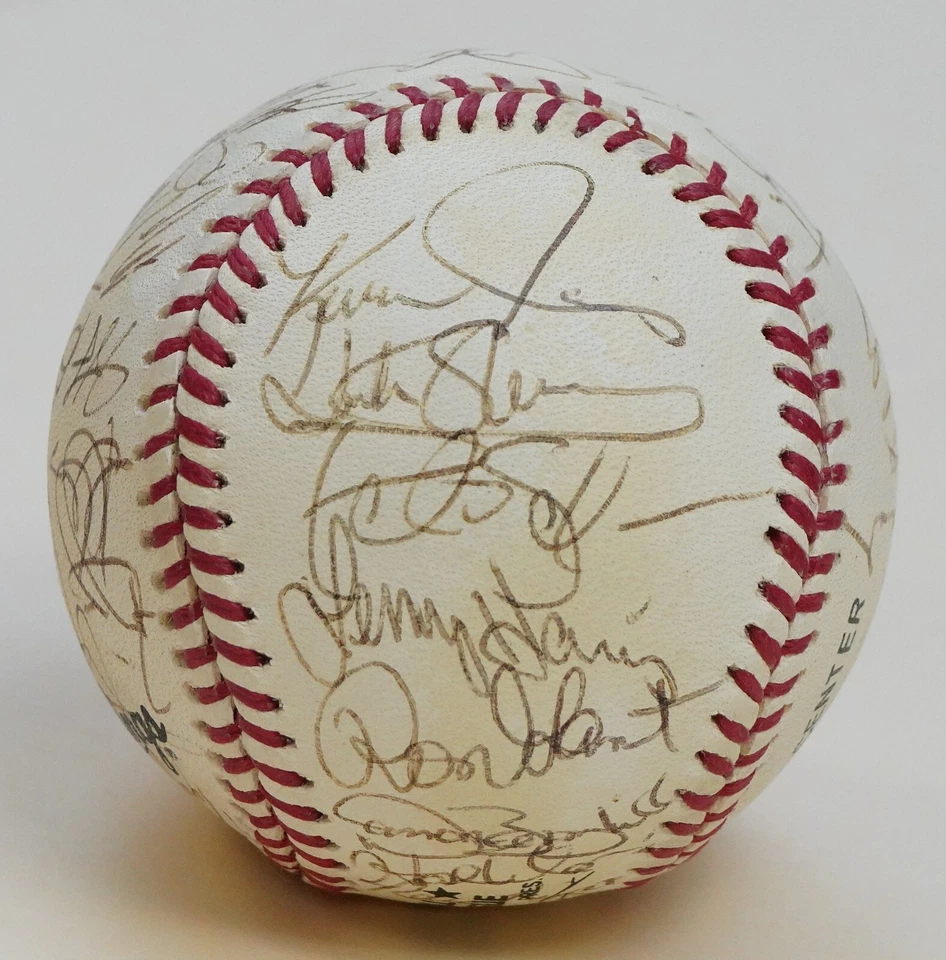 1995 Reds Team 30x Signed Baseball PSA/DNA LOA w Barry Larkin Deion Sanders Rijo - Image 1 of 4