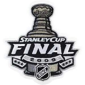 2009 NHL Stanley Cup Patch Finale Detroit Red Wings Pittsburgh Penguins Trikot - Bild 1 von 2