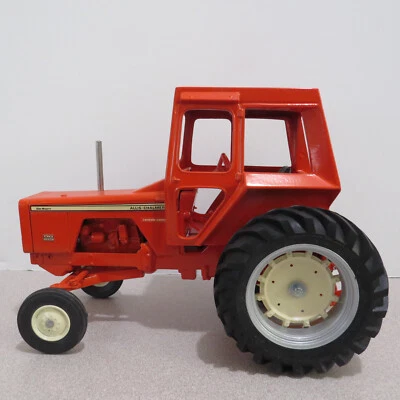 Scale Models Allis Chalmers 190XT Diesel Tractor Signed 1/16 AC-381-E - Image 1 of 4