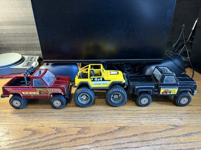 3-TOOTSIETOY 1/24 HIGH RIDER PICKUPS+MONSTER TREAD JEEP 4X4 二手 美国制造 8.5 英寸 L — 第 1/4 张图片